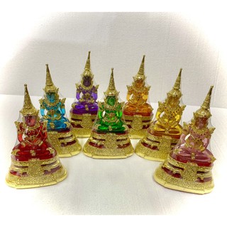 พระแก้วมรกต 7 สี ประจำวันเกิด