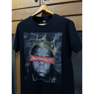 เสื้อยืดผ้าฝ้าย เสื้อวงมือสอง NOTORIOUS BIG BIGGIE (2017) Size M มือ2