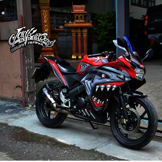 สติ๊กเกอร์ Full Body ลาย ฉลาม ดัดฟัน เต็มคัน รถรุ่น honda Cbr 150 โฉมเก่า **ตัวก่อนเปลี่ยนโมเดลใหม่