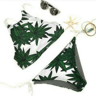 พร้อมส่ง s , m !! printed leaf bikini