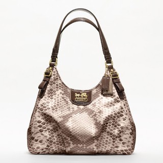 Impcoachza พร้อมส่ง กระเป๋าสะพาย Coach รุ่น Coach Madison Python Print Maggie