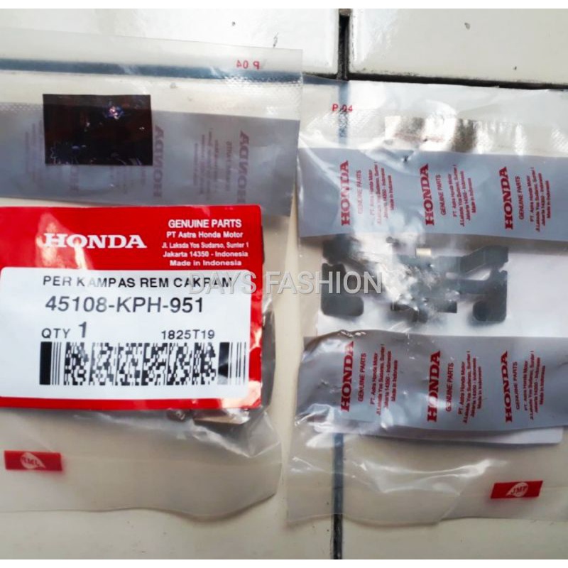 แผ่นรองสปริง CB 150R StreetFire CBR 150R PCX Vario 110 45108KPH951