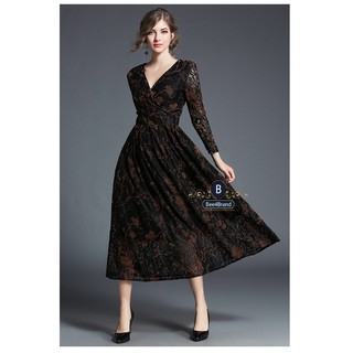 ชุดเดรสผ้าลูกไม้ทั้งชุด V-neck Printed Lace Midi Elegant Dress