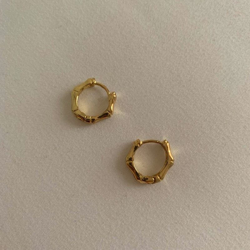 BAMBOO HOOPS//APEACHYXSUMMER