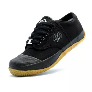 Breaker Futsal BK4 รองเท้านักเรียน รองเท้าผ้าใบนักเรียน เบรกเกอร์ฟุตซอล