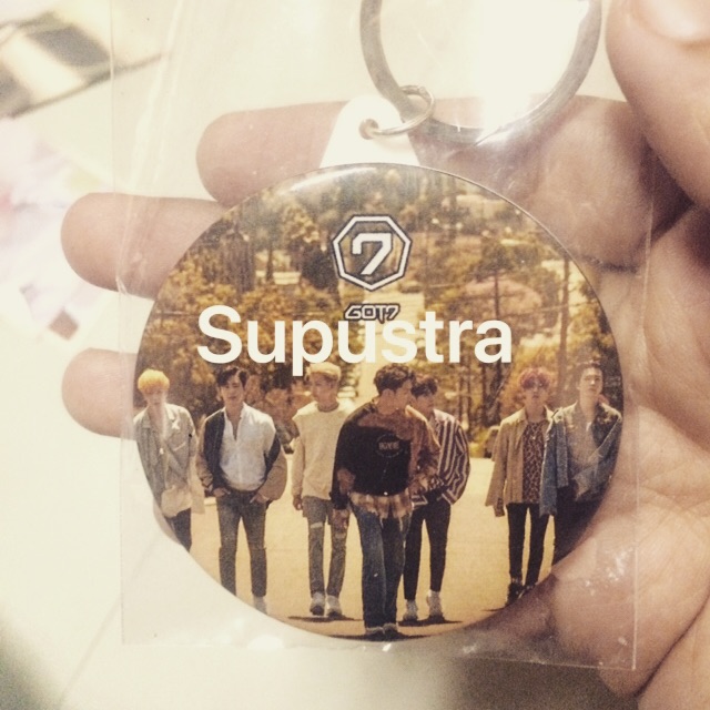 พวงกุญแจ GOT7 มีกระจก