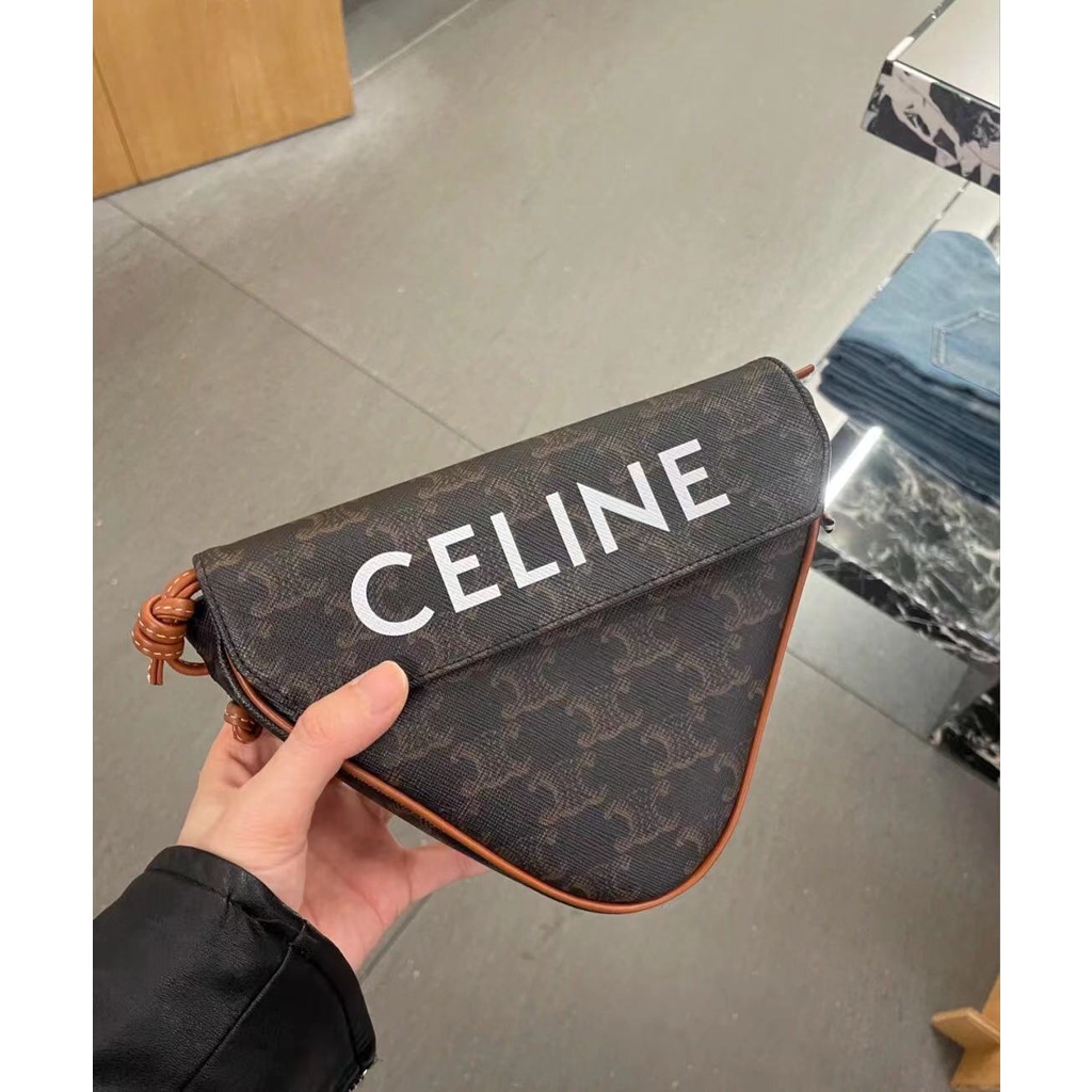 Celine Triangle Handbag Print LOGO Triangle Bag Shoulder Diagonal Bag Wallet ของแท้ 100%