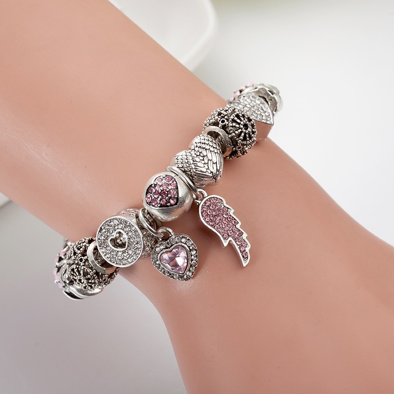 สร้อยข้อมือสวยๆจ้า : ฺPink Bracelet