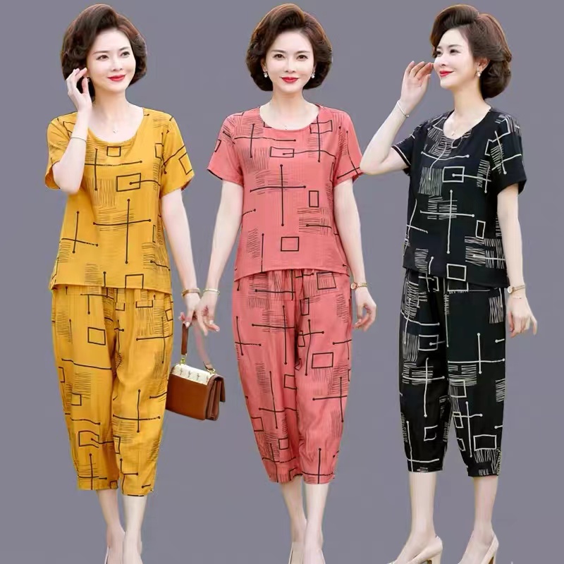 Swan shop ✨ชุดเซต2ชิ้น เสื้อผ้าแฟชั่นกีฬาลำลองสำหรับผู้หญิง มี5สีให้เลือก เนื้อผ้าดีระบายอากาศใส่สบาย รุ่นใหม่