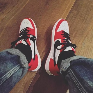 ♛✠รองเท้า Nike Air Jordan 1 Chicago Low Aj1 Black Red Toe Nike Sports Shoes