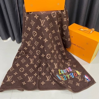 LOUIS VUITTON LV X NBA LETTERS ALL OVER MONOGRAM WOOL AND CASHMERE BLANKET IN BROWN ผ้าห่มแบรนด์หลุยส์วิตตอง เอ็นบีเอ