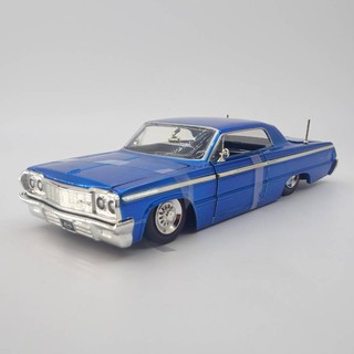 รถโมเดลเหล็ก jada98297 1964 Chevy impala เปิดประตูรถกระโปรงหน้าหลังได้ 1:24