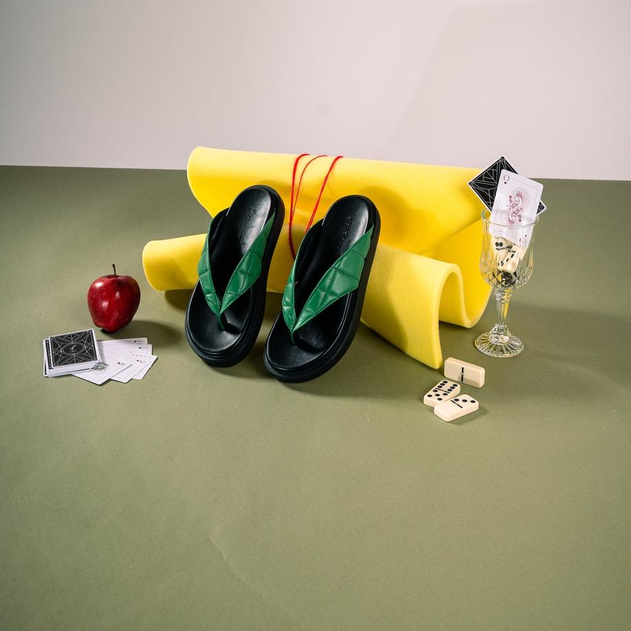 (BOOMING) FAYT x VAMAKEUPARTIST เอนวี่