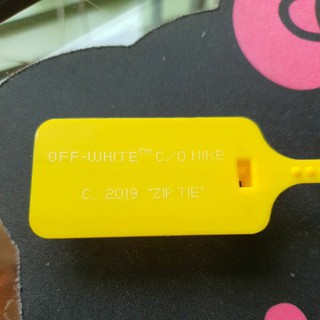 Zip Tie Off White สีเหลือง Nike x Off White 2019 เกรด premium (คุณจะได้สินค้าเหมือนในรูปภาพและวีดีโอถ่ายจากสินค้าจริง)