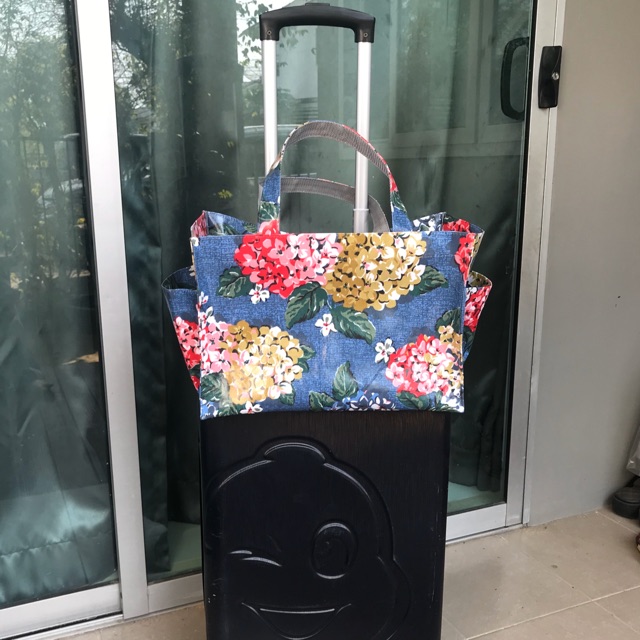 (พร้อมส่ง) กระเป๋าผ้าเคลือบกันน้ำแนวนอน รุ่น DT