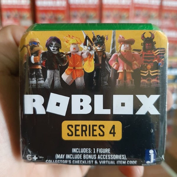Roblox Toy Box Series 4 [ รหัสของแท ้ ] กล ่ องสุ ่ ม ( celebrity - 1 กล ่ อง )