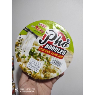 เส้นนุ่ม Oh! Ricey Pho Bo Instant Rice Noodles chicken Flavour 70g