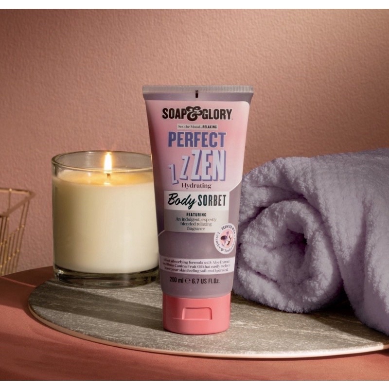 Soap & Glory โซพ แอนด์ กลอรี่ สมูทตี้ สตาร์ ไฮเดรติ้ง บอดี้ วอช 500 มล.