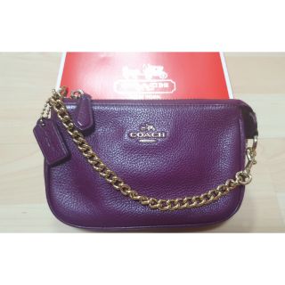 กระเป๋าคล้องมือ Coach สีม่วง อะไหล่ทอง