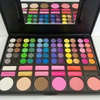 พร้อมส่งแล้วจ้าาา

ชุดแต่งหน้า 78 color Makeup Palette