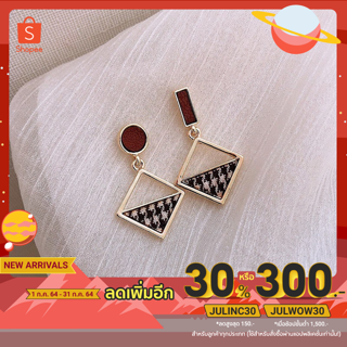 [ใส่โค้ด JULINC30 ลดเหลือ 58 บาท] ต่างหูทรงเลขาคณิต ต่างหูก้านเงินแท้ 92.5%