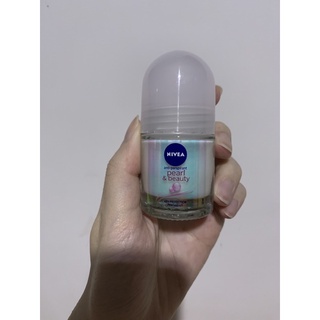 nivea pearl&amp;beauty โรลออน 12ml