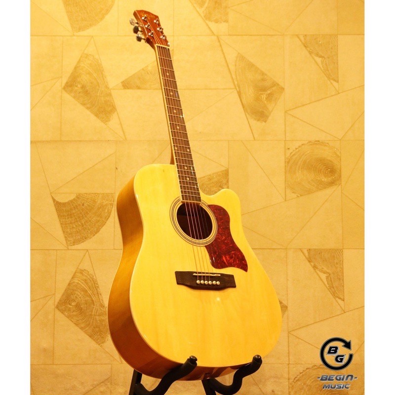 กีตาร์โปร่ง kazuki รุ่น kz-41ceเสียงดีมากครับรุ่นนี้