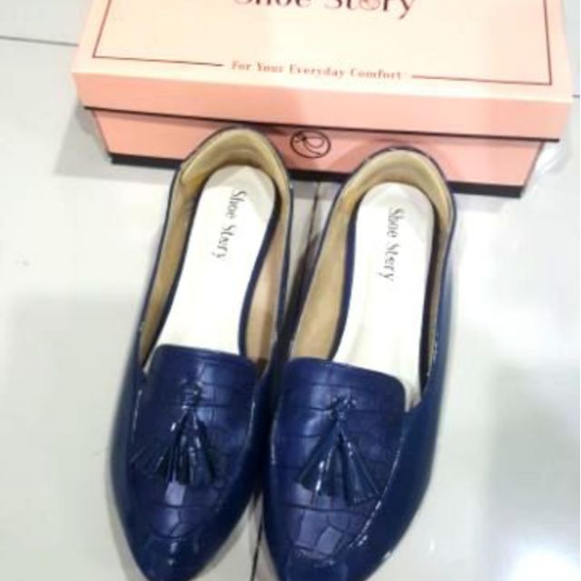 ส่งต่อ รองเท้า shoe story ไซส์ 39