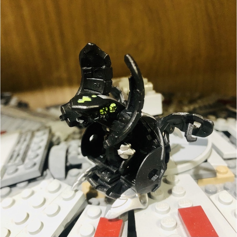 Bakugan Dakus Mutant Krakenoid Mechtanium Surge(  Diecast Metal )