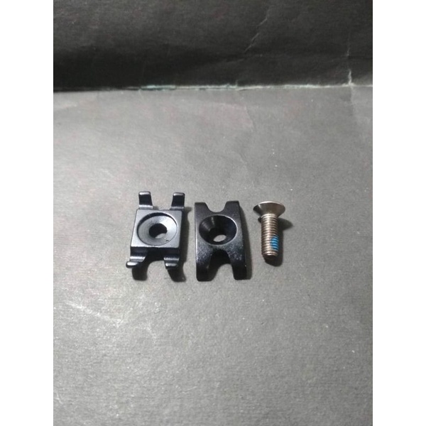 2-Way CLAMP HOLDER สําหรับสายเบรคและโล่บนเฟรมจักรยาน