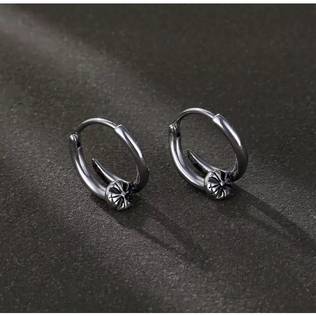 Our XX Screw ต่างหูห่วงแบบเจาะ วัสดุไทเทเนียมเกรดเครื่องมือแพทย์ (P064)
