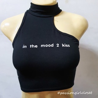 เสื้อครอป คอเต่า In the mood