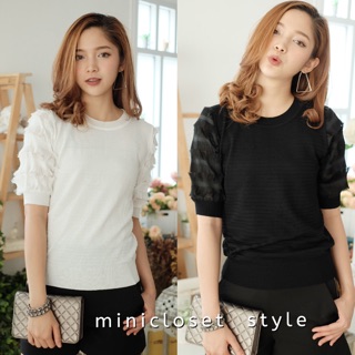 เสื้อไหมพรมแบบบาง ช่วงแขนแต่งฟู่เเป็นชั้นๆ