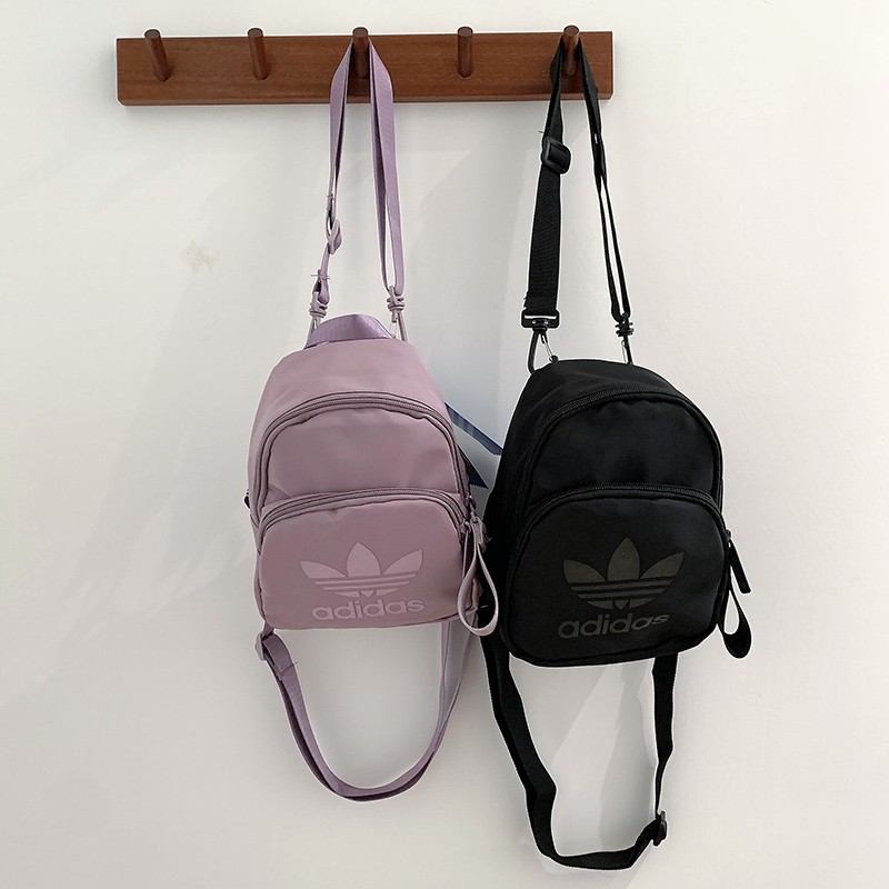 [  Adidas Originals mini ruck case Backpack สินค้าเนื้อผ้าโพลีเอสเตอร์ Polyester 100% สามารถสะพายเป็นเป้ได้ AD031