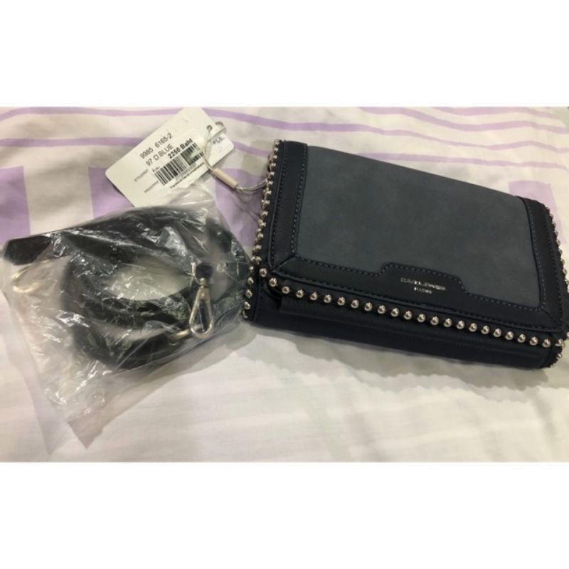 David Jones กระเป๋าสีกรมท่า