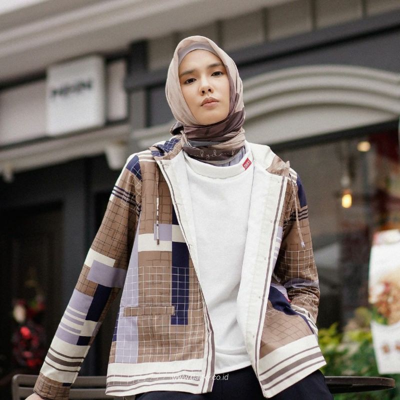 (จัดส่งฟรี - MORE ECOMICAL)_ARESHA MEDIUM JACKET