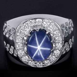 แหวนเงินแท้ 925 พลอยไพลินสตาร์ Blue Star Sapphire  น้ำหนัก 2.88  กะรัต  เนื้อเนียนขาสวยค่ะ