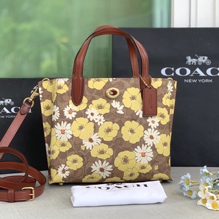 🎀(สด-ผ่อน) กระเป๋า 9.5 นิ้ว น้ำตาลลายดอก งาน Shop C9721 Willow Tote 24 In Signature Canvas With Floral Print