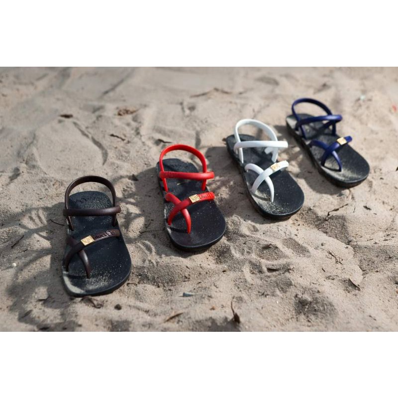 รองเท้าblackoutครีปโป้งรัดส้น***พื้นดำ***(ของแท้100%) รุ่นtoeloopslingback