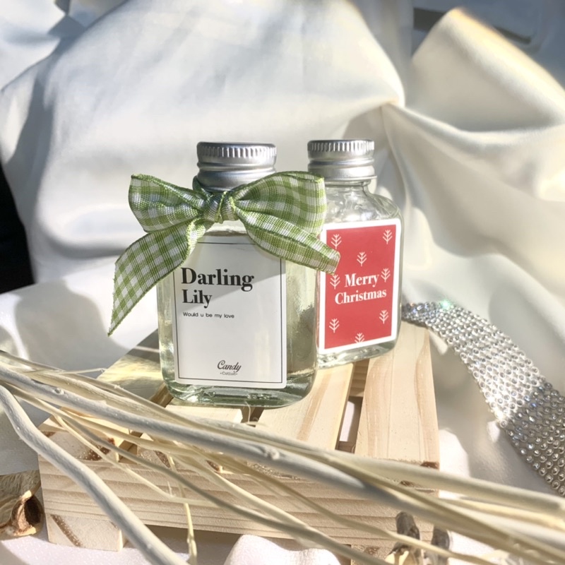 ก้านไม้หอม (30 ml.) กลิ่น Darling Lily น้ำหอมปรับอากาศ ขนาดเหมาะสำหรับของขวัญ ฟรี! ก้านไม้งาสำหรับกระจายกลิ่น