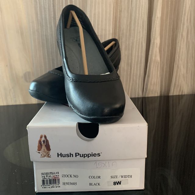 รองเท้า Hush Puppies