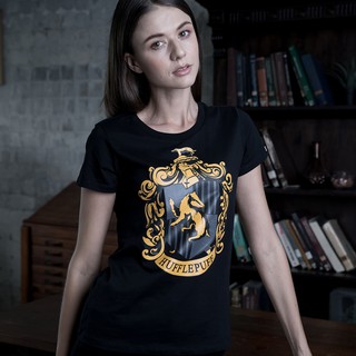 Warner Bros. Harry Potter Hufflepuff Women T-shirt เสื้อยืดผู้หญิงแฮร์รี่พอตเตอร์ฮัฟเฟิลพัฟ  สินค้าลิขสิทธ์แท้100% characters studio