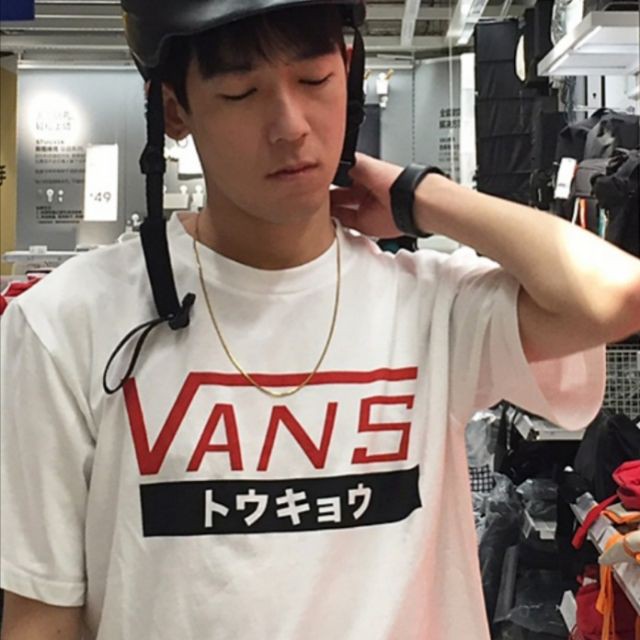 Vans Limited Edition เสื้อยืดสไตล์ญี่ปุ่นสําหรับผู้ชาย