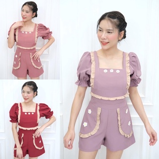 เสื้อผ้าแฟชั่น จั๊มสูทบาร์บี้ขาสั้นแต่งดอกไม้ ผ้าบาร์บี้ มีซิปหลัง ผ้าดีมาก งานตรงปก นางแบบใส่งานจริง (รหัสF8)