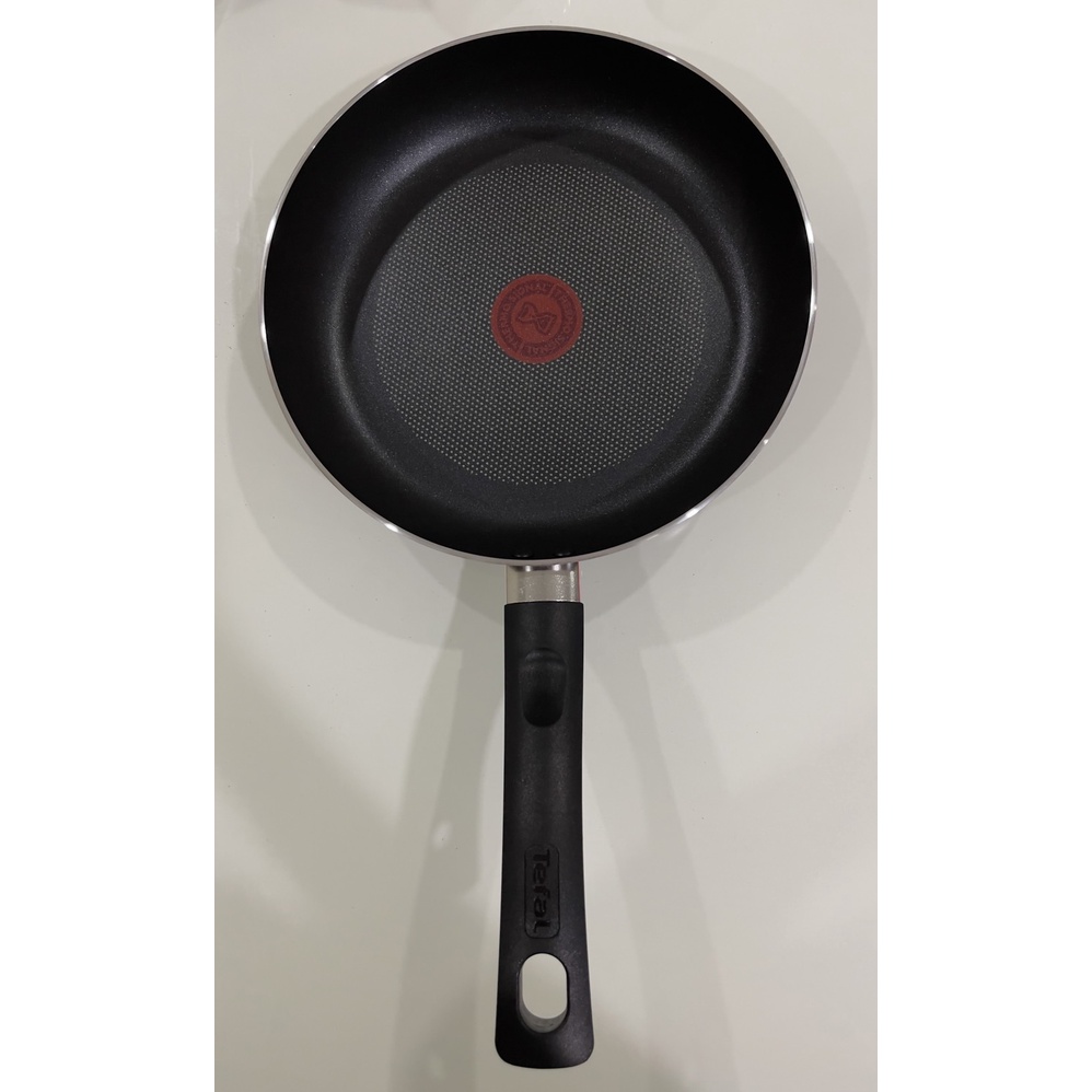 กระทะ Induction Tefal ก้นแบนขนาด 24 ซ.ม. ใช้ได้กับเตาทุกประเภท รวมถึงเตาแม่เหล็กไฟฟ้า (Induction coo