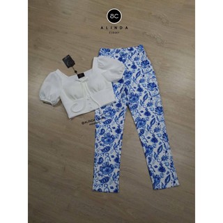 Set เสื้อคอยูสีขาว แขนตุ๊กตา Tag : ❥ALINDA  Code : 1001666