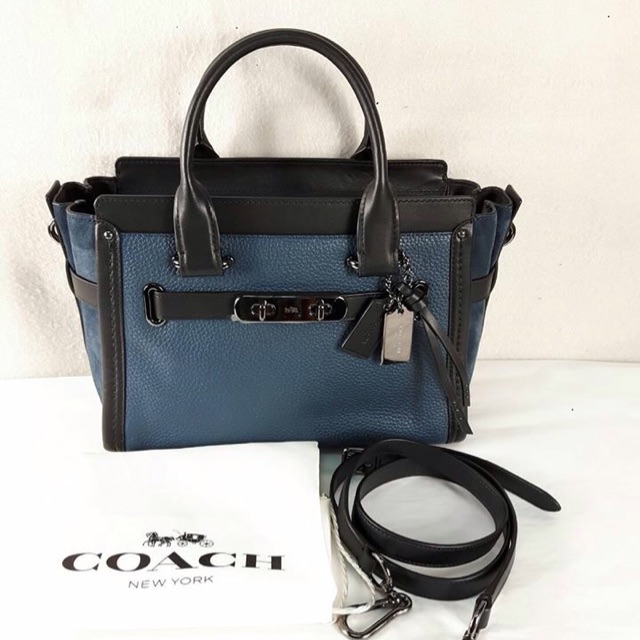 COACH Swagger 27 in Mixed Leather 59505