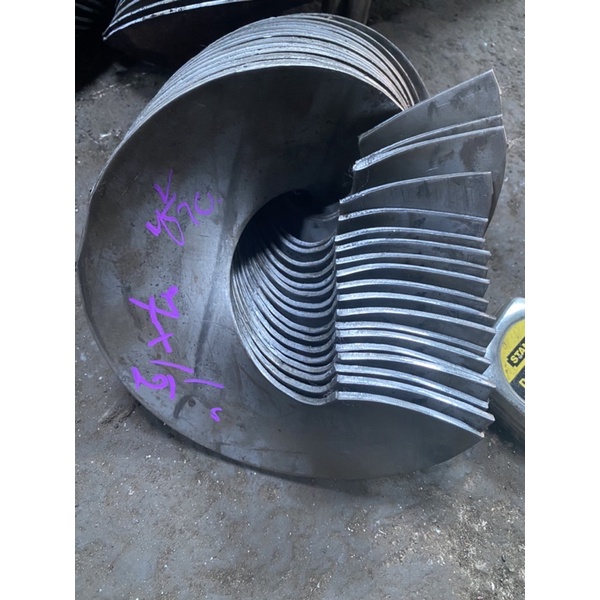 ใบเกลียว 7นิ้ว (OD 6.5นิ้ว) สำหรับใส่แป็ปรู 1-1/2นิ้ว (วัดรอบนอก แป็ป 43มิล) ยืดสูง 13ซม เหล็กหนา 3มิล