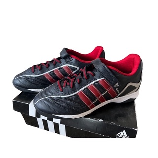 รองเท้าใหม่ Adidas TORRA IV football kids shoes รองเท้าฟุตบอลเด็ก Size. 37 (23.5 cm )