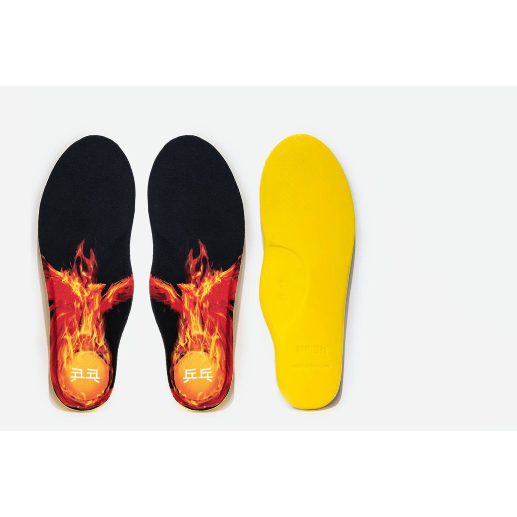 แผ่นรองเท้า Premium เพื่อสุขภาพ NiiSh รุ่น Keep Active ลาย "Ping Pong Fire" สำหรับนักกีฬา รองเท้ากีฬ